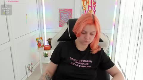 Bestie online show from May 10, 2:01 pm