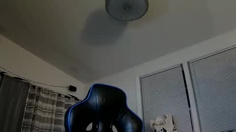 nightlifecouple online show from March 18, 2:39 am