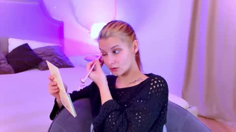 NightOpal online show from November 4, 2:40 pm