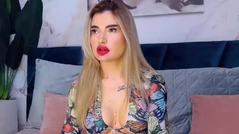 Iris online show from December 17, 12:56 pm