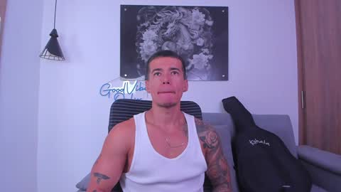 Niick online show from January 25, 3:09 am