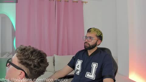 Snapshot of niico_18 chatting on December 12, 6:47 am Nicolas Mucci online show from December 12, 6:47 am