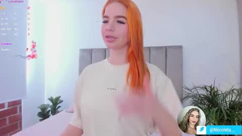 Niicoleta  online show from October 22, 7:15 pm