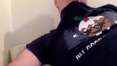 Nijinsky11 online show from December 6, 3:39 pm