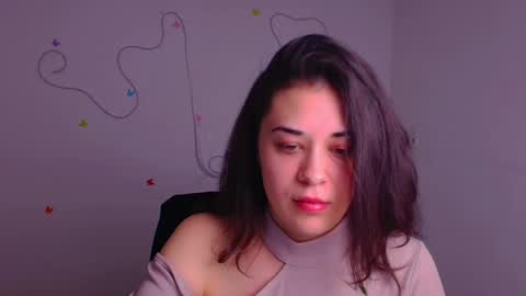 Snapshot of nika_flowerss chatting on March 11, 12:06 pm Nika online show from March 11, 12:06 pm