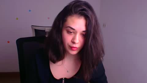 Snapshot of nika_flowerss chatting on March 2, 3:27 pm Nika online show from March 2, 3:27 pm