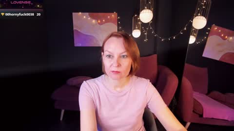 Snapshot of nika_gentle chatting on January 25, 8:00 am Nika online show from January 25, 8:00 am
