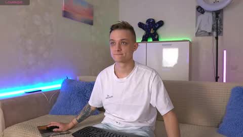 Nika and Niki online show from March 2, 7:12 pm