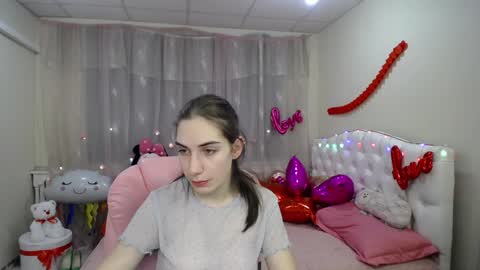 nikastarkk online show from February 3, 10:21 pm