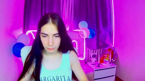 nikastarkk online show from October 3, 7:27 am