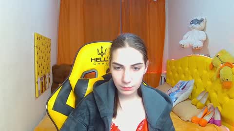 nikastarkk online show from February 10, 7:17 pm