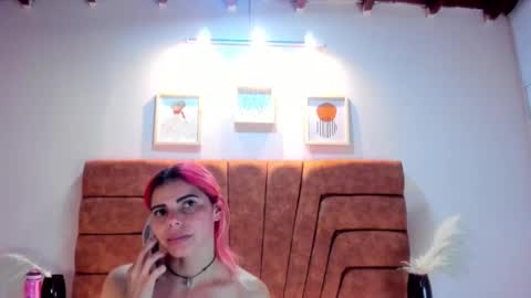 niki online show from February 10, 4:30 am