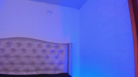 Niikii online show from October 23, 4:14 am