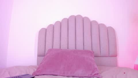 Snapshot of nikki_angel_ chatting on March 5, 7:27 pm NIkki Angel online show from March 5, 7:27 pm