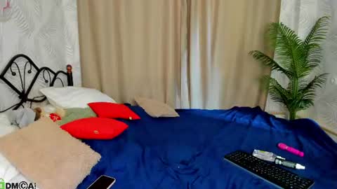 Nikki online show from June 21, 10:54 am