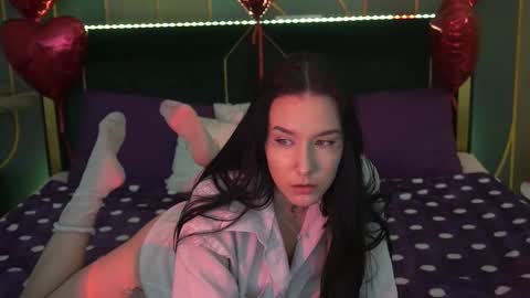 Snapshot of nikkigoldx chatting on February 18, 5:53 pm Nikki online show from February 18, 5:53 pm