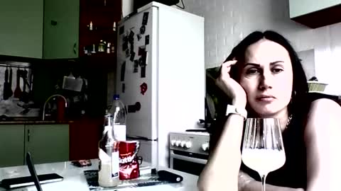 nikkikoks online show from April 15, 9:01 am