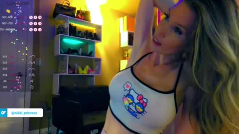 Snapshot of nikkiprincess chatting on February 17, 1:15 am Schedule IN BIO online show from February 17, 1:15 am