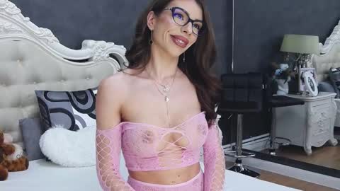 Nikky online show from January 17, 8:35 am