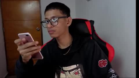 niklaus_wolf online show from March 2, 1:10 am