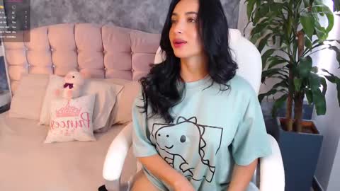 Niko Robin online show from February 19, 4:00 pm