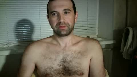 nikolas_vaz online show from October 18, 9:08 pm