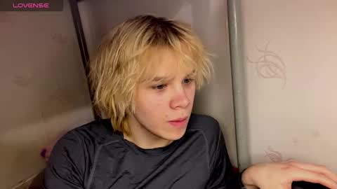 nikolasbucks online show from February 18, 9:03 pm