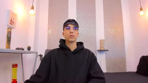    online show from November 3, 4:13 am