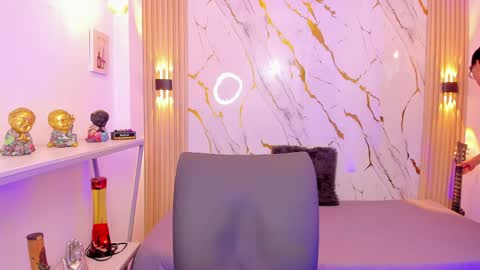    online show from March 29, 4:25 am