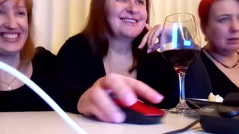 Nikoletta online show from January 22, 3:40 pm