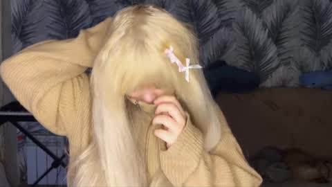nikoli_naw online show from May 12, 9:46 pm