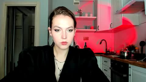 Snapshot of niky_jess chatting on February 24, 11:43 am Veronica online show from February 24, 11:43 am