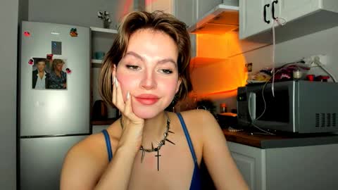 Snapshot of niky_jess chatting on March 2, 3:16 pm Veronica online show from March 2, 3:16 pm