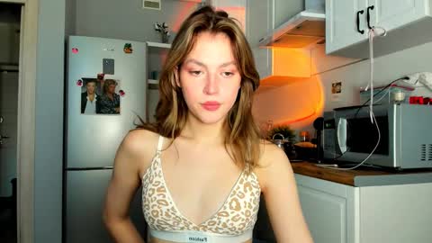 Snapshot of niky_jess chatting on February 26, 10:05 am Veronica online show from February 26, 10:05 am