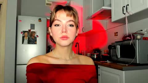 Snapshot of niky_jess chatting on February 28, 10:41 am Veronica online show from February 28, 10:41 am