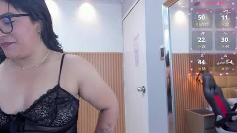   online show from April 1, 12:28 pm