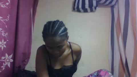 nilah online show from November 25, 7:12 pm