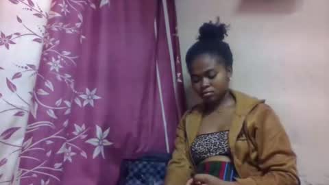 nilah online show from November 22, 6:50 pm