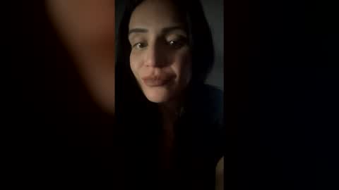 nilasinclaire1 online show from May 15, 10:45 am