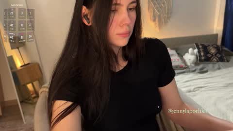 Jennet online show from September 14, 3:35 pm