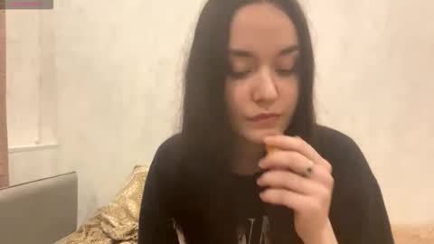 Mary online show from September 19, 3:49 pm