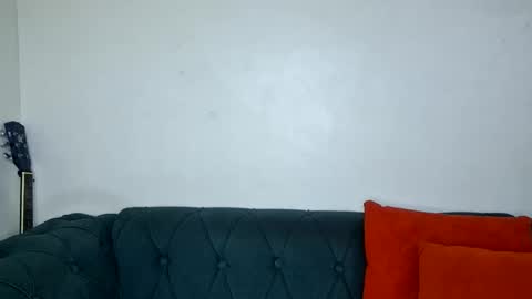 nina_bambi online show from May 6, 3:12 am