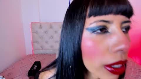 Nina Fox  online show from January 13, 3:53 pm