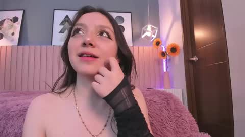 nina_ford_ online show from October 11, 4:17 am