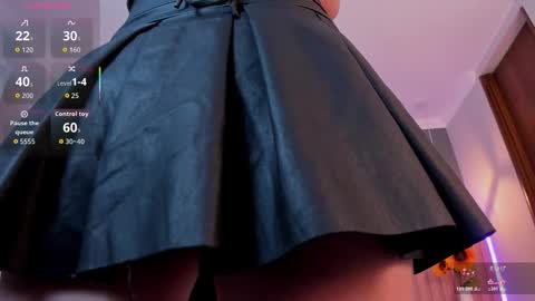 nina_ford_ online show from December 2, 3:16 am