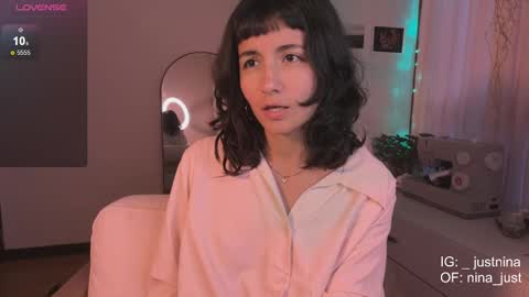 Snapshot of nina_just chatting on January 18, 10:39 pm Nina. online show from January 18, 10:39 pm