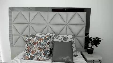 Snapshot of nina_pons chatting on February 12, 8:50 pm Nina online show from February 12, 8:50 pm