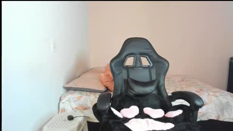  Nina  online show from February 13, 10:57 pm