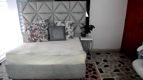 Snapshot of nina_pons chatting on January 15, 8:37 pm Nina online show from January 15, 8:37 pm