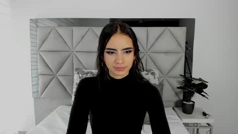 Snapshot of nina_pons chatting on February 20, 8:25 pm Nina online show from February 20, 8:25 pm